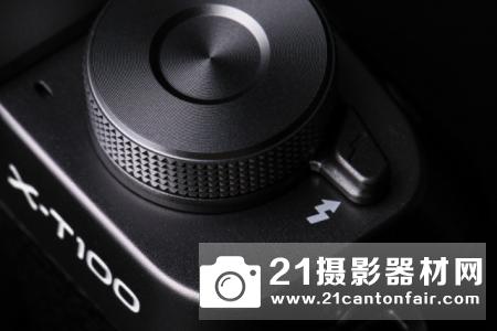 入门定位寻找更多市场认同富士X100⁇TT100图赏!