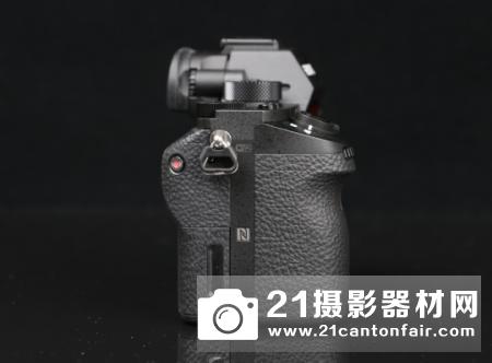 全能战神 全画幅微单索尼A7RII详细评测