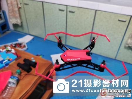 畅想新玩法，用意念飞行！UDrone无人机测评体验