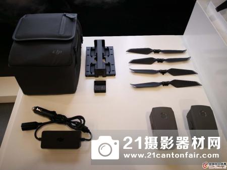 大疆Mavic 2无人机分哈苏与变焦版 选择困难症怎么治？