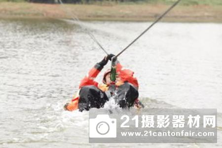蜂鸟机器人能到达连无人机都去不了的地方 参与救援活动