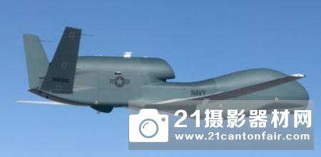 美国对伊朗新制裁 伊朗大批无人机现身海峡