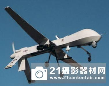 Droneball 「无人机球」攻防大战，官方比赛不比速度比入球？