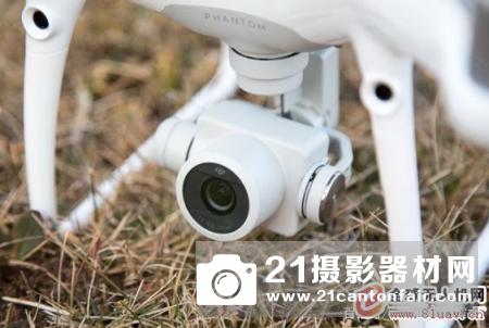 无人机怎么选？DJI Phantom 4 Pro和DJI Spark，专业与入门的差别