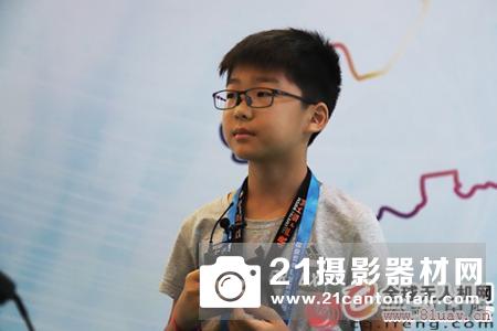 巴南书记区长督战无人机赛 智能产业3年奔260亿