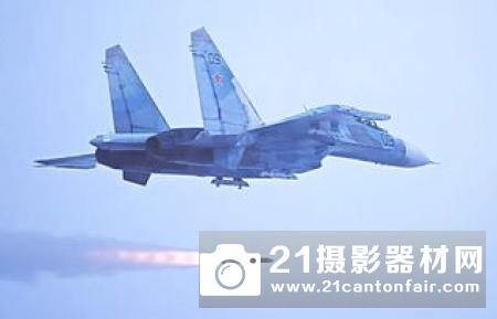 美国空军推进AIM-120中距空空导弹系统改进计划